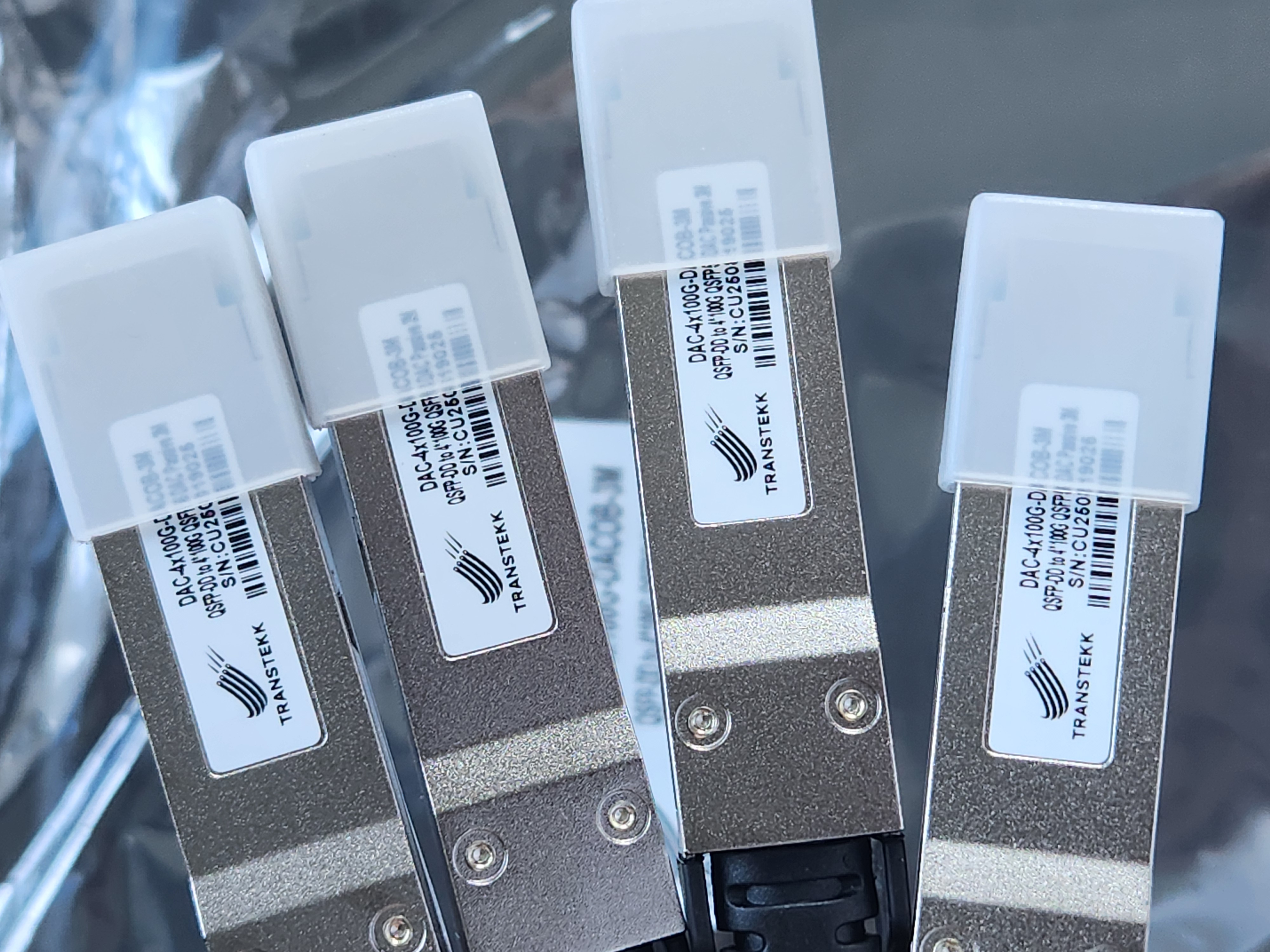 MPO16 to 8xLC yellow breakout cable 5M